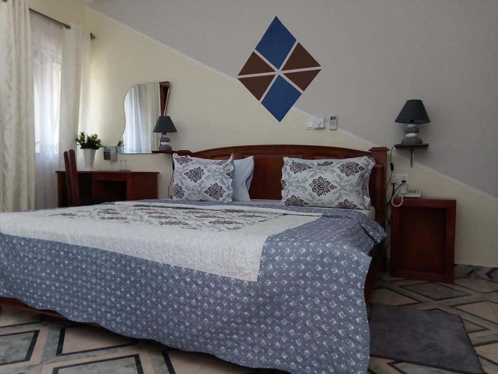 Summer Palace Guest House