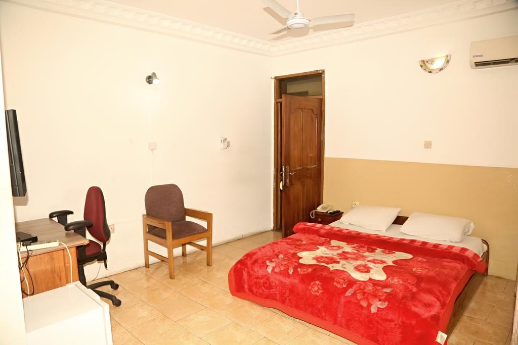 Ampaqx Grand Hotel