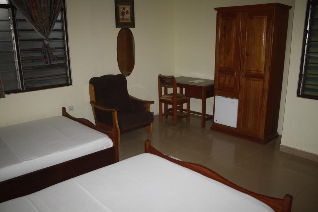 Dokua Royal Hotel