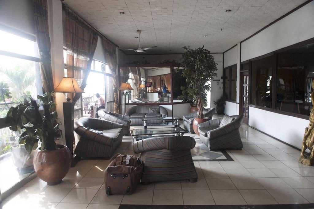 Niagara Hotel