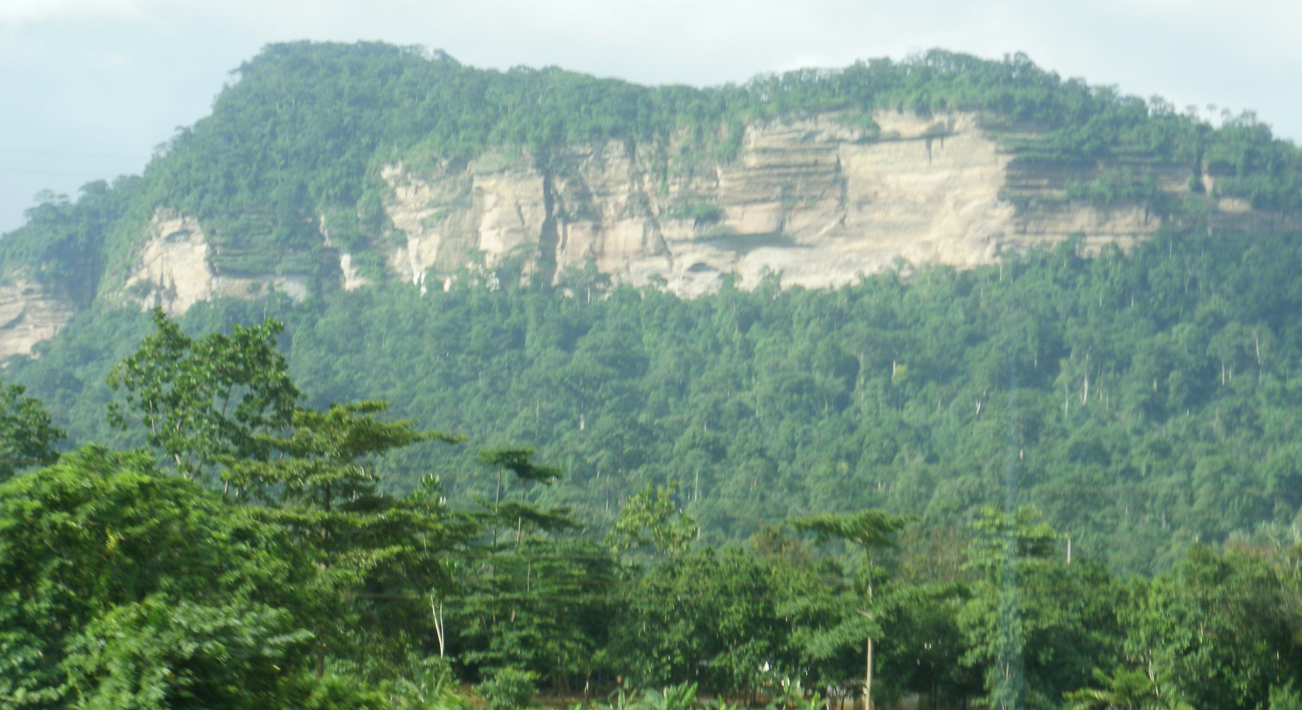 The Kwahu escarpment, where the paragliders launch